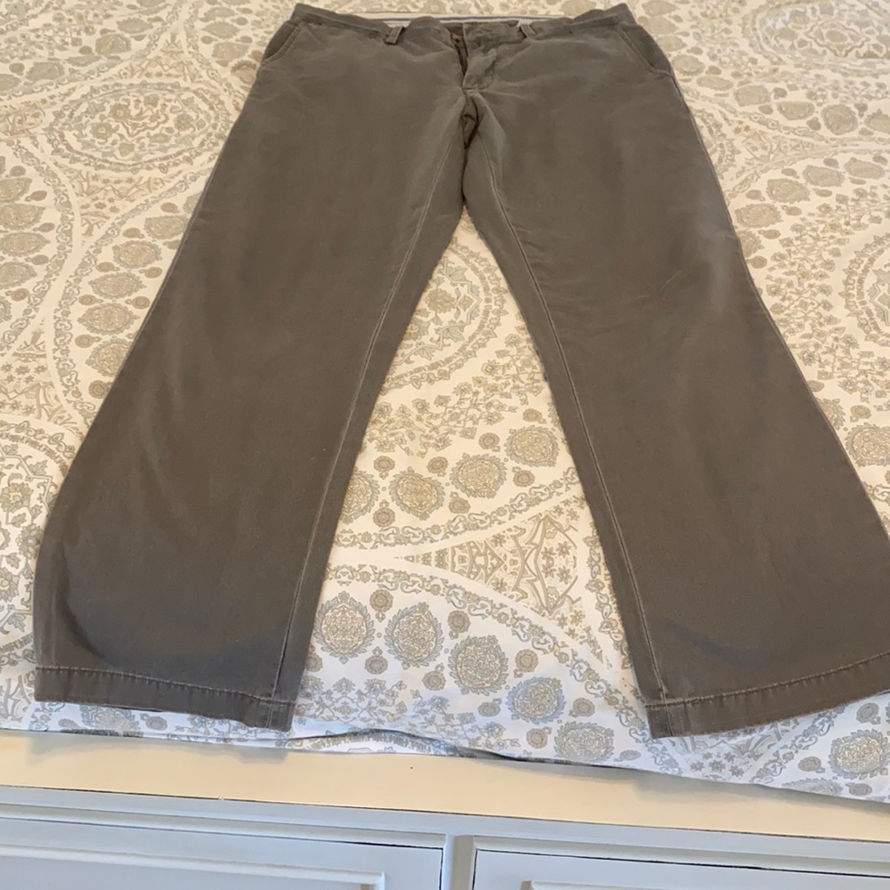 Polo by Ralph Lauren Classic Fit Gray Khakis 35/32